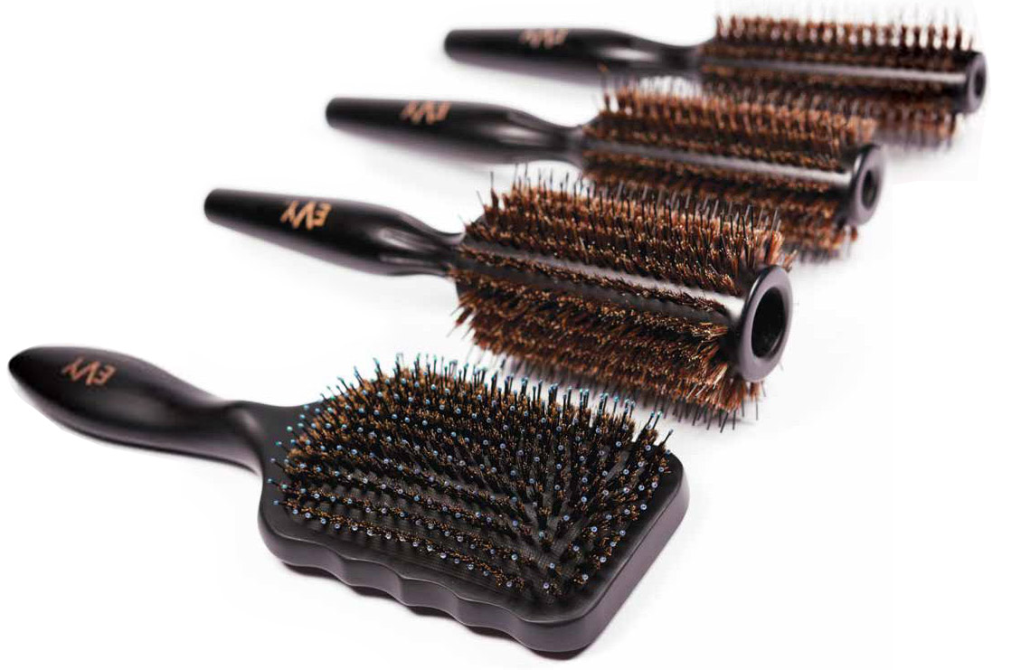 A set of Evy Schima Mixed Bristle Brushes